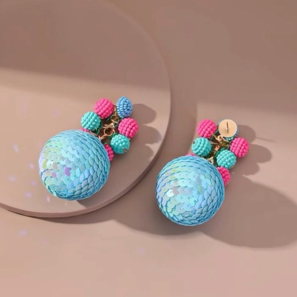Fun disco ball earrings - Picture 2 of 2